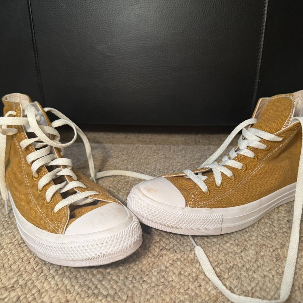 Converse Chuck Taylor All-Star Renew High Tops - Size 8M, 10W